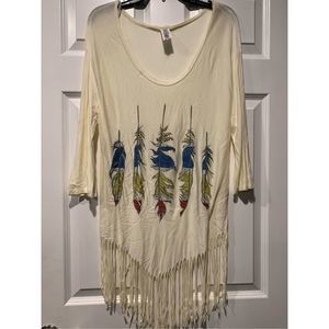 Voice Woman’s Feather Fringe Knit Top size M